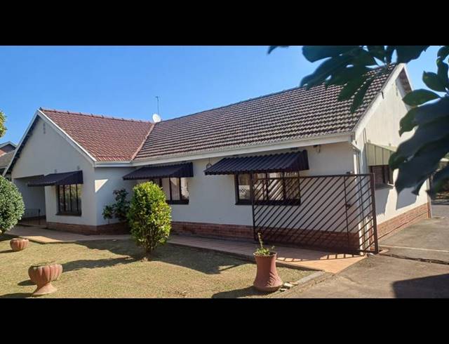 3 BEDROOM HOUSE FOR SALE IN MOUNTAIN RISE